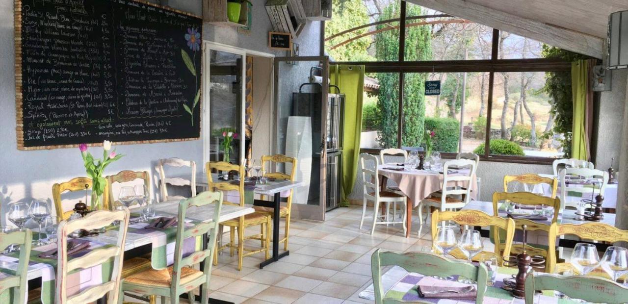 Hotel Lou Caleu Restaurant Le Rocher Des Abeilles Saint-Martin-de-Castillon Ngoại thất bức ảnh